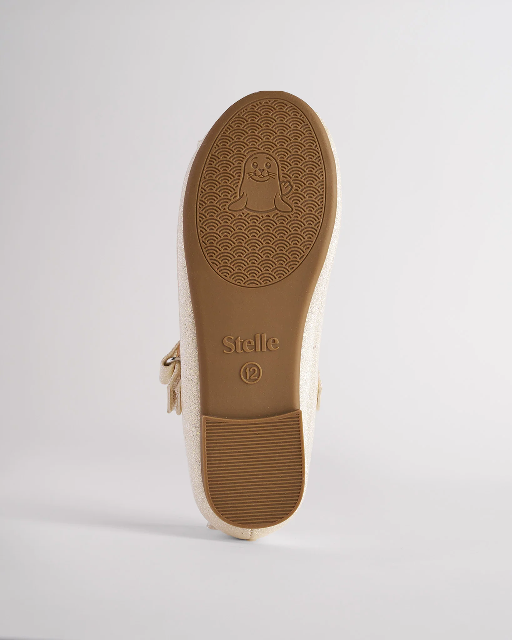 Girls Vegan Leather Mary Jane Shoes with Bows - Image 3